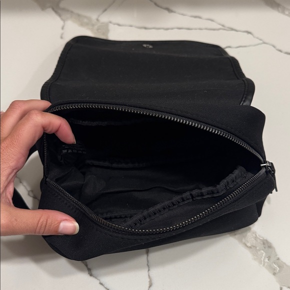 Burberry toiletry bag - Picture 3 of 3